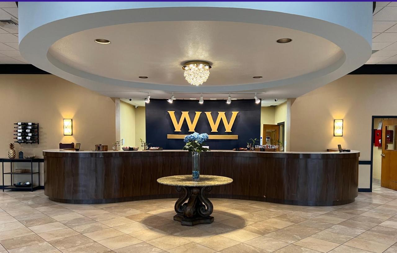 Historic Whispering Woods Hotel & Conference Center Olive Branch Dış mekan fotoğraf